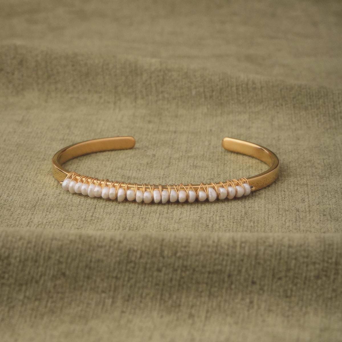 Pearly Cuff